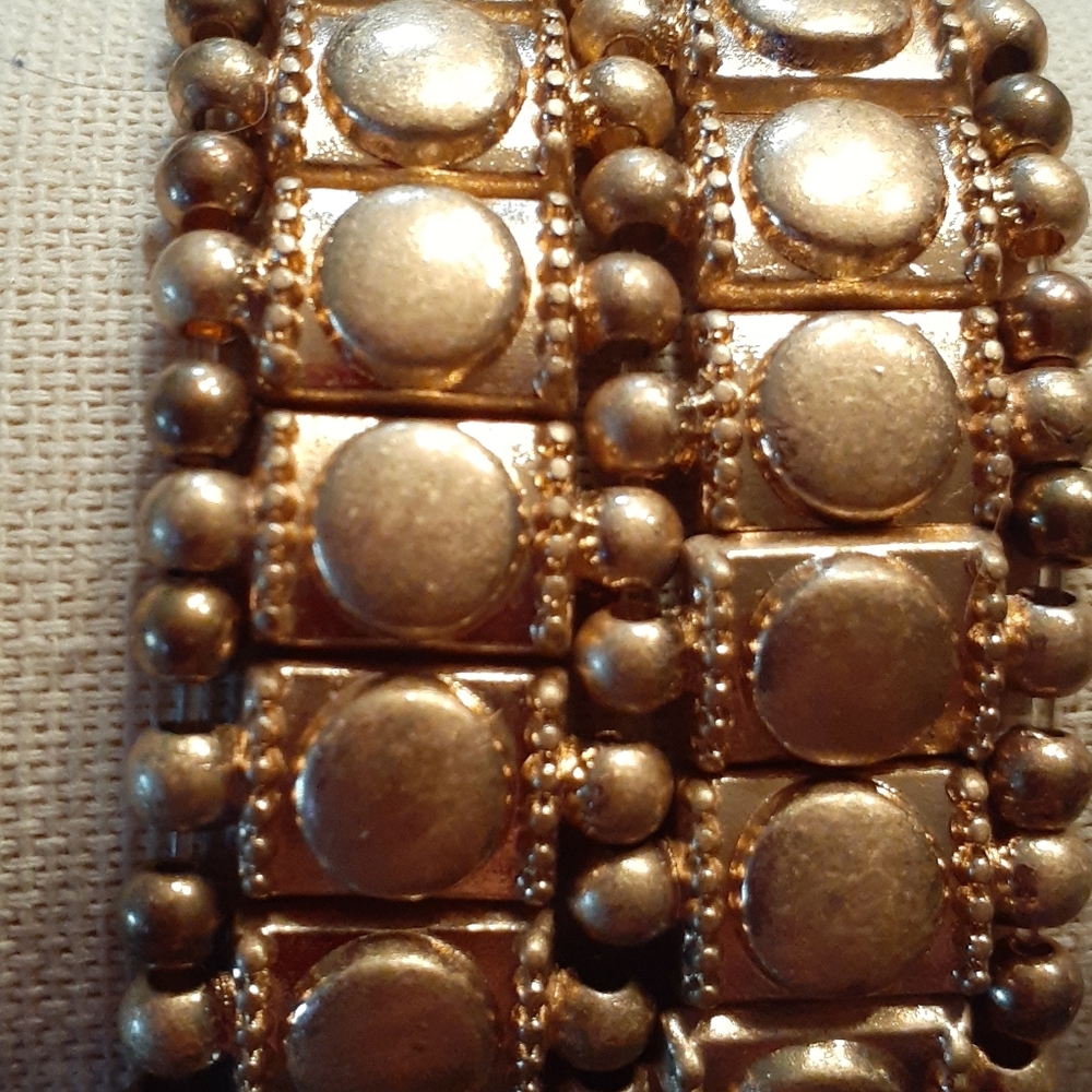 SALE Set of bracelets. - Picture 2 of 3